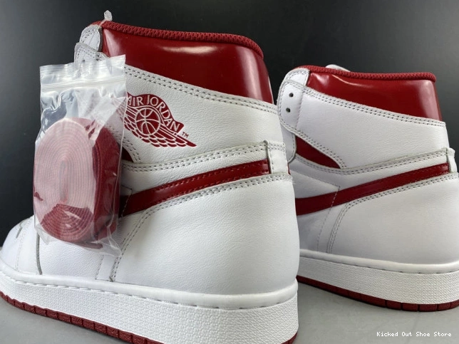 Kick Theory Retro 555088-103 Air (2017) 1 Red Metallic Jordan 0814
